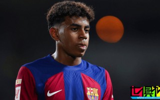 本賽季僅缺席4分鐘！巴薩 或?qū)⒆?亞馬爾 輪休以預防其受傷