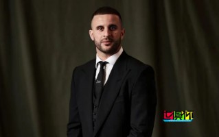 真花心？除小三之外，沃克 還與一名神秘模特有染