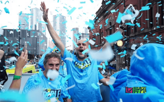 瓜帥將個(gè)人奪冠獎(jiǎng)金分發(fā)給俱樂部基層工作人員