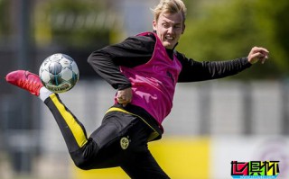 德甲今夜重啟，首場比賽由多特蒙德主場迎戰沙爾克04