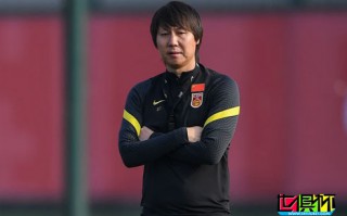 明日凌晨國足世預賽焦點戰，對陣菲律賓，預計首發陣型433