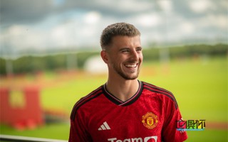 曼聯(lián)達(dá)成夏窗首簽 紅魔新7號誕生