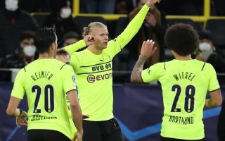 哈蘭德再次成為焦點，1.5 億巨星 18 分鐘 2 球