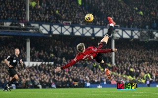 曼聯3-0埃弗頓，加納喬 驚天倒鉤破門