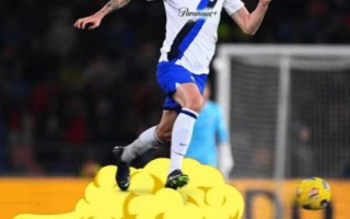 國米 發(fā) 巴斯托尼 腳踩筋斗云的圖片 悼念 鳥山明