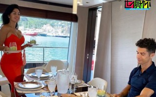 C羅社交平臺上發圖秀恩愛，身穿紅裙的喬治娜格外的亮眼。