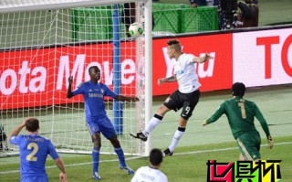 2012世俱杯 格雷羅為拜仁復(fù)仇切爾西 門將捧金球開走豐田車