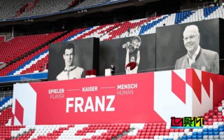 拜仁 在主場為 貝肯鮑爾 舉行追悼會(huì)，眾多名宿出席