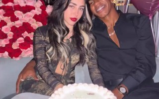 巴薩 球星 亞馬爾 官宣戀情，曬合照為25歲歌手女友慶生