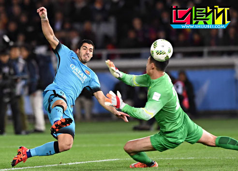 2015世俱杯：神視角!小白挑傳打爆恒大7人防線 當世頭號大師-第3張圖片-世俱杯