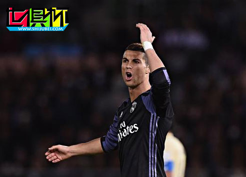 足壇新革命！C羅好球挑戰錄像裁判 看回放判罰-第1張圖片-世俱杯