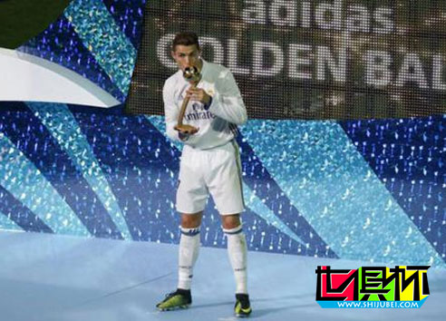 C羅囊括世俱杯金球獎(jiǎng)+決賽MVP 日本天才獲銅球獎(jiǎng)-第1張圖片-世俱杯