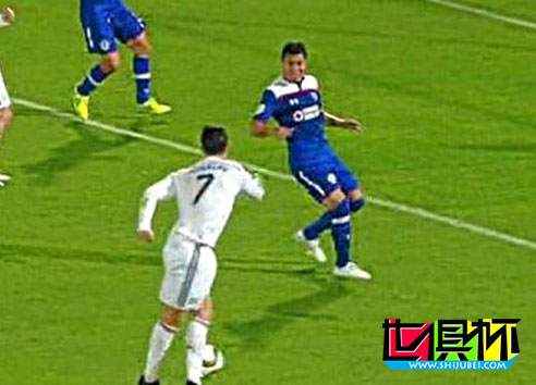 2014世俱杯C羅秀Rabona射門被指不尊重對手 名記罵：小丑！-第1張圖片-世俱杯