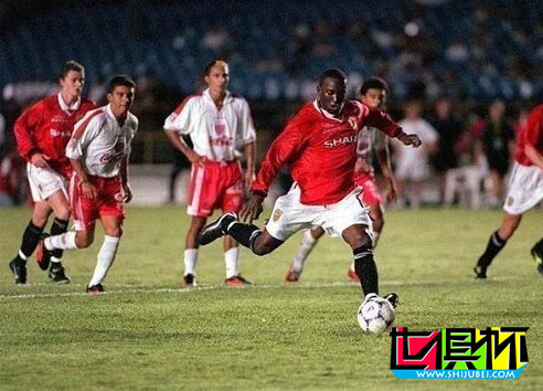 2000年首屆世俱杯也是最特殊的一屆世俱杯-第4張圖片-世俱杯 2000年首屆世俱杯也是最特殊的一屆世俱杯-第4張圖片-世俱杯