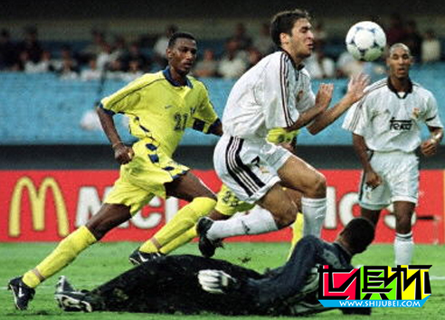 2000年首屆世俱杯揭幕戰(zhàn) 皇馬3-1輕取納賽爾