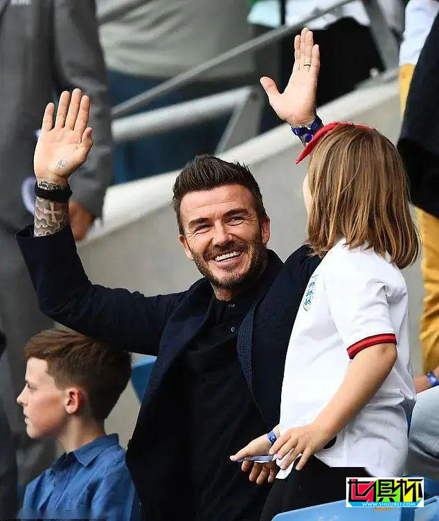 英國男人這魔咒貝克漢姆也逃不過， 時間啊，還我們萬人迷！-第5張圖片-世俱杯