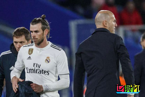 阿斯報(bào):貝爾拒絕去曼徹斯特,因?yàn)樗雷约翰粫?huì)上場(chǎng)-第1張圖片-世俱杯 阿斯報(bào):貝爾拒絕去曼徹斯特,因?yàn)樗雷约翰粫?huì)上場(chǎng)-第1張圖片-世俱杯