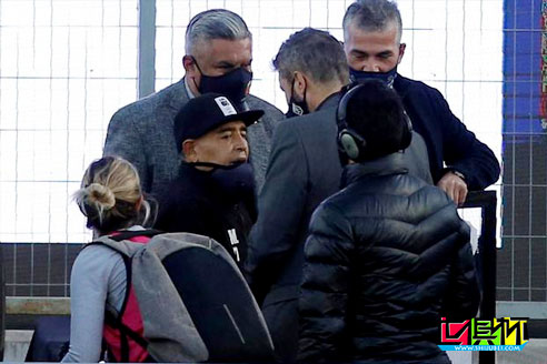 阿根廷媒體：世界球王馬拉多納顱內出血手術順利結束-第1張圖片-世俱杯