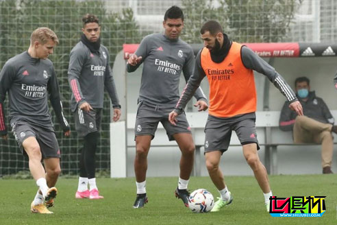 馬卡報(bào):皇馬中場(chǎng)卡塞米羅新冠檢測(cè)轉(zhuǎn)陰已回歸訓(xùn)練-第1張圖片-世俱杯 馬卡報(bào):皇馬中場(chǎng)卡塞米羅新冠檢測(cè)轉(zhuǎn)陰已回歸訓(xùn)練-第1張圖片-世俱杯