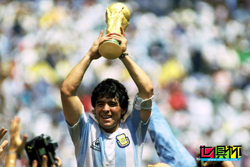 足壇噩耗：世界球王馬拉多納突發心臟驟停不幸去世，享年60歲-第3張圖片-世俱杯