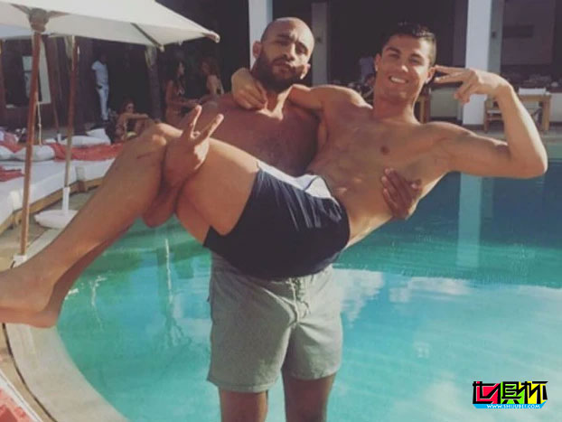 葡萄牙球星C羅和他的保鏢們，專門負責保護自己以及家人們-第5張圖片-世俱杯