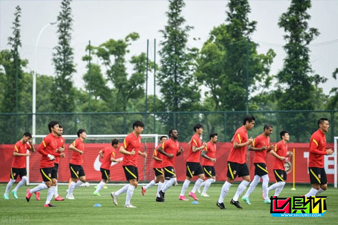 德國轉會市場統計國足總身價2510萬歐,艾克森和武磊身價最高-第1張圖片-世俱杯 德國轉會市場統計國足總身價2510萬歐,艾克森和武磊身價最高-第1張圖片-世俱杯