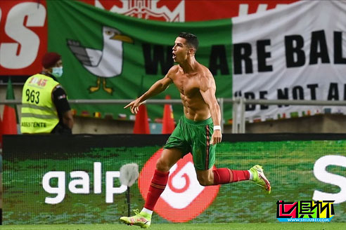 世預賽葡萄牙2-1絕殺愛爾蘭,C羅梅開二度111球成為歷史第一人-第1張圖片-世俱杯 世預賽葡萄牙2-1絕殺愛爾蘭,C羅梅開二度111球成為歷史第一人-第1張圖片-世俱杯