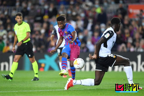 巴薩主場3-1逆轉(zhuǎn)巴倫西亞,阿圭羅完成自己的巴薩首秀-第1張圖片-世俱杯 巴薩主場3-1逆轉(zhuǎn)巴倫西亞,阿圭羅完成自己的巴薩首秀-第1張圖片-世俱杯