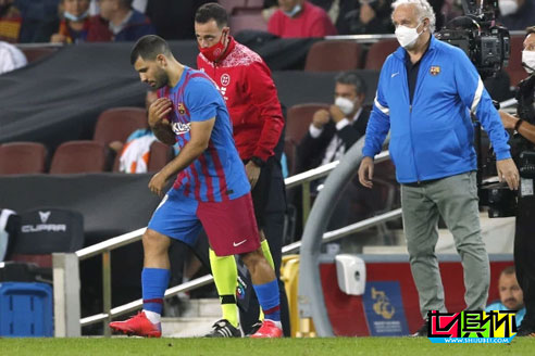 巴薩主場3-1逆轉(zhuǎn)巴倫西亞,阿圭羅完成自己的巴薩首秀-第10張圖片-世俱杯 巴薩主場3-1逆轉(zhuǎn)巴倫西亞,阿圭羅完成自己的巴薩首秀-第10張圖片-世俱杯