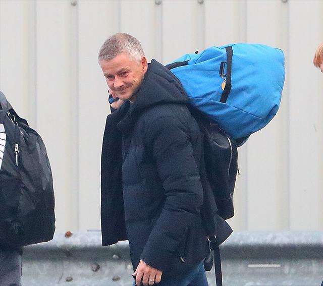 曼聯輸球后索帥宣布放假一周,笑著回挪威度假!球員教練都意外-第1張圖片-世俱杯 曼聯輸球后索帥宣布放假一周,笑著回挪威度假!球員教練都意外-第1張圖片-世俱杯