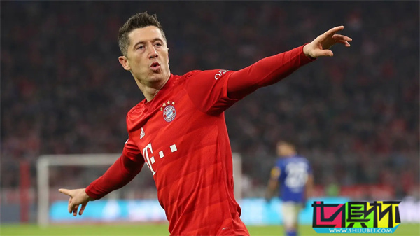 萊萬(wàn) 不想與拜仁發(fā)生沖突 相信有望在本周轉(zhuǎn)會(huì)-第1張圖片-世俱杯