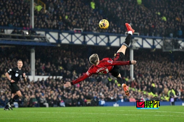 曼聯3-0埃弗頓，加納喬 驚天倒鉤破門-第1張圖片-世俱杯