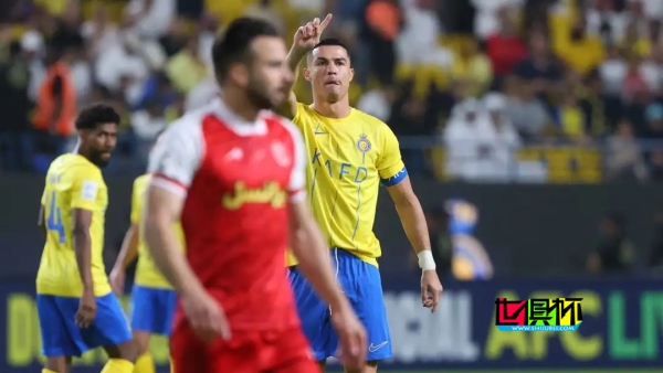 C羅 禁區摔倒后主動向主裁馬寧示意不是點球-第1張圖片-世俱杯