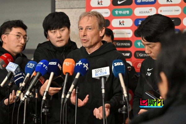 韓國隊 孫李內訌 或實為質疑 克林斯曼-第1張圖片-世俱杯 韓國隊 孫李內訌 或實為質疑 克林斯曼-第1張圖片-世俱杯