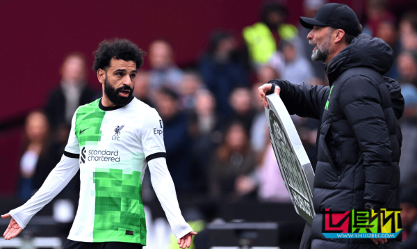 薩拉赫 與 克洛普 起沖突,想自由身離隊(duì)賺簽字費(fèi)?-第1張圖片-世俱杯 薩拉赫 與 克洛普 起沖突,想自由身離隊(duì)賺簽字費(fèi)?-第1張圖片-世俱杯