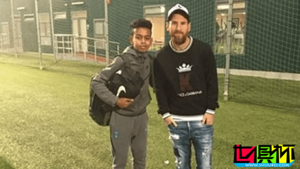 特別緣分?梅西 2007年曾給不到半歲的 亞馬爾 洗過澡-第3張圖片-世俱杯 特別緣分?梅西 2007年曾給不到半歲的 亞馬爾 洗過澡-第3張圖片-世俱杯