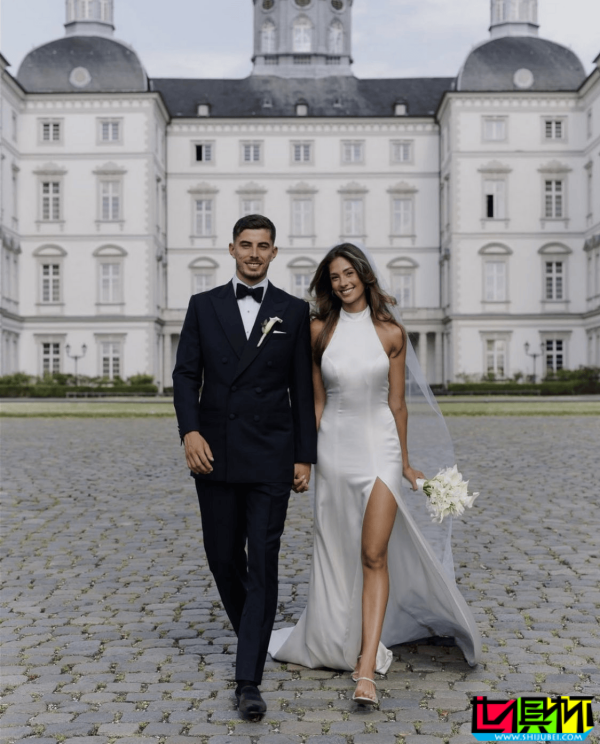 哈弗茨 與模特女友舉行婚禮-第1張圖片-世俱杯