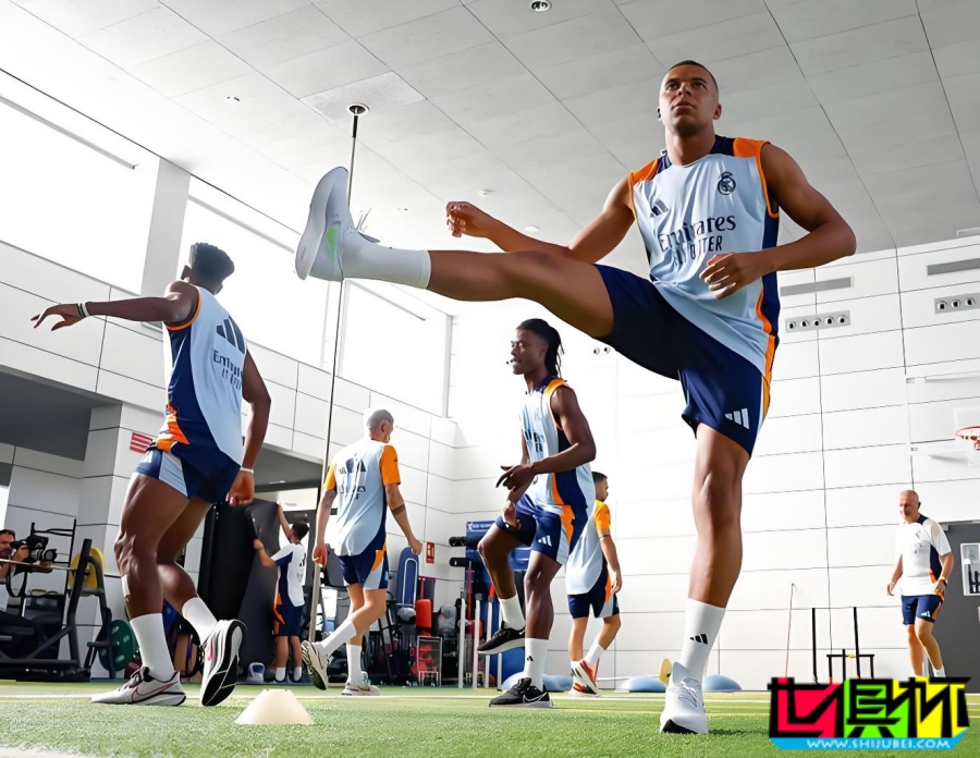 姆巴佩 曬 皇馬 首次訓(xùn)練-第2張圖片-世俱杯
