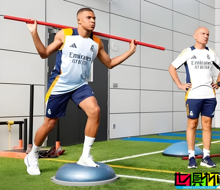 姆巴佩 曬 皇馬 首次訓(xùn)練-第4張圖片-世俱杯