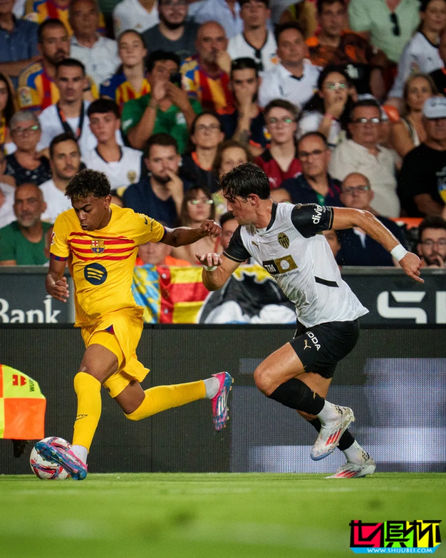 萊萬 梅開二度，巴薩 客場逆轉(zhuǎn)取勝拿下開門紅！-第3張圖片-世俱杯