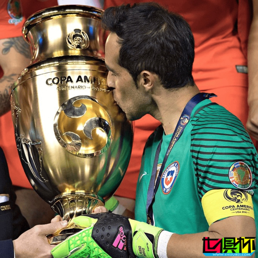 41歲 智利 國門 布拉沃 宣布退役-第4張圖片-世俱杯