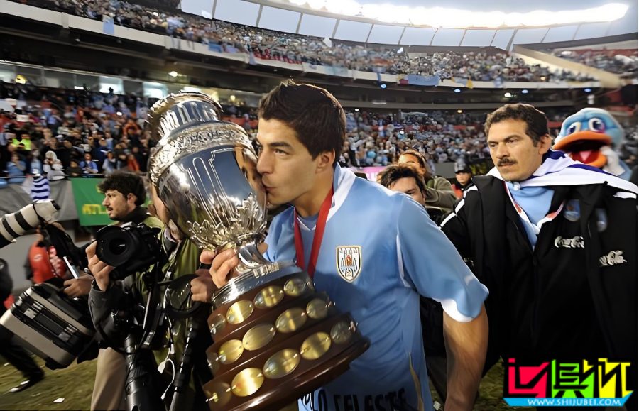 蘇亞雷斯 將宣布從國家隊退役-第3張圖片-世俱杯 蘇亞雷斯 將宣布從國家隊退役-第3張圖片-世俱杯