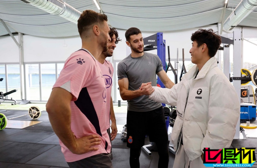 武磊 右膝外側半月板陳舊性損傷,赴意大利養(yǎng)傷期間造訪老東家 西班牙人-第2張圖片-世俱杯 武磊 右膝外側半月板陳舊性損傷,赴意大利養(yǎng)傷期間造訪老東家 西班牙人-第2張圖片-世俱杯