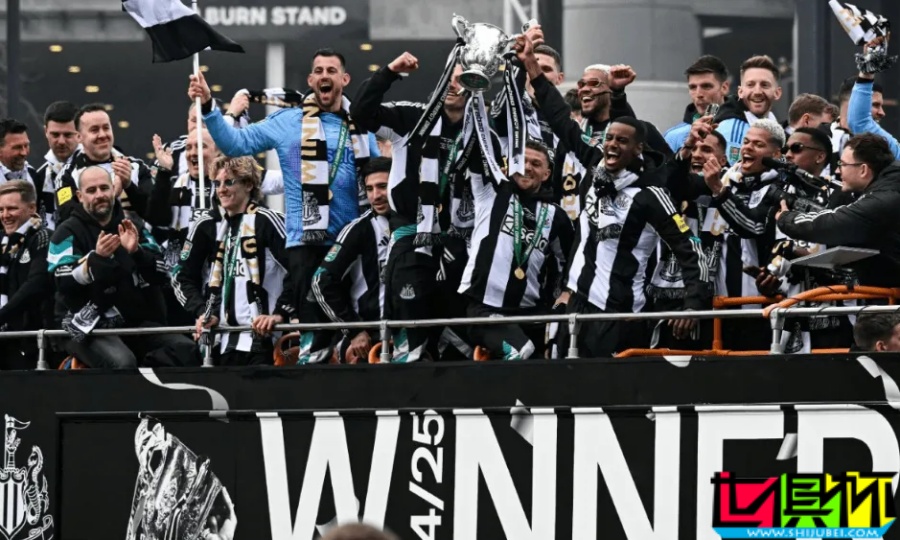 紐卡 狂歡!30萬人共慶聯賽杯奪冠,70年沉浮今朝夢圓-第2張圖片-世俱杯 紐卡 狂歡!30萬人共慶聯賽杯奪冠,70年沉浮今朝夢圓-第2張圖片-世俱杯