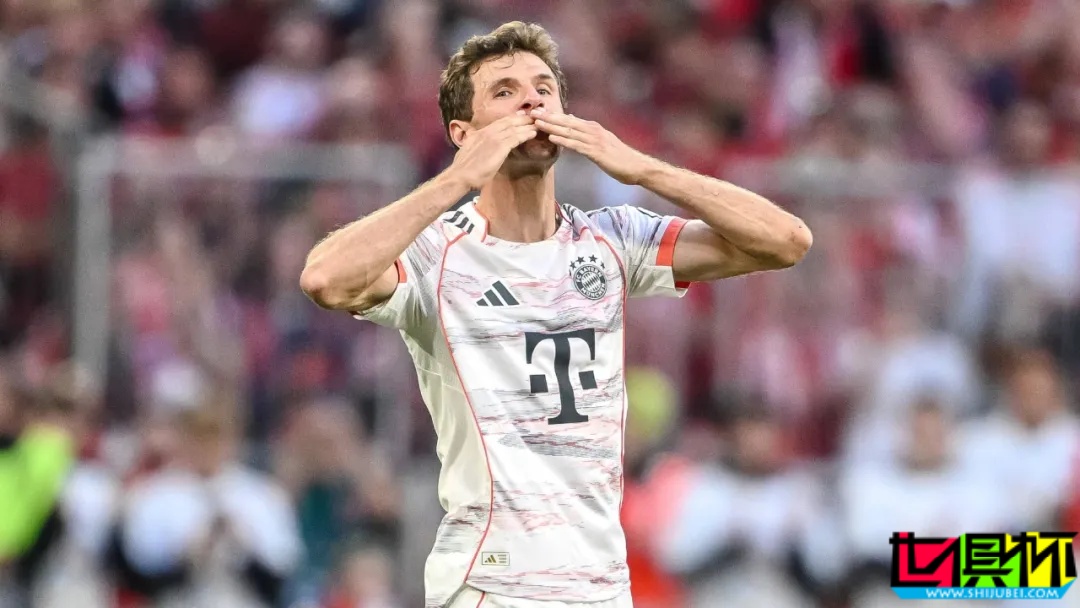 托馬斯·穆勒 之夜：獎盤和啤酒，淚點與笑點-第5張圖片-世俱杯