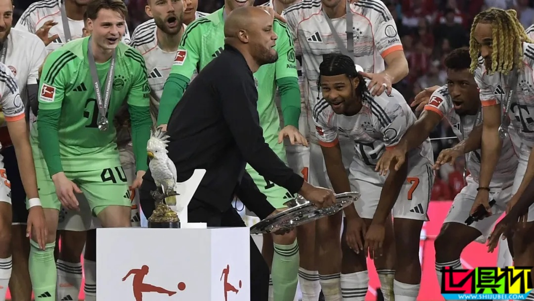 托馬斯·穆勒 之夜：獎盤和啤酒，淚點與笑點-第7張圖片-世俱杯