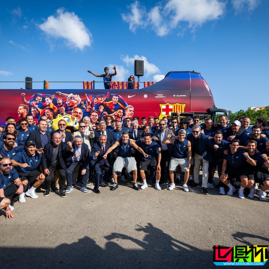 什琴斯尼 分享 巴薩 游行精彩瞬間：巴塞羅那，你簡直不可思議！-第3張圖片-世俱杯