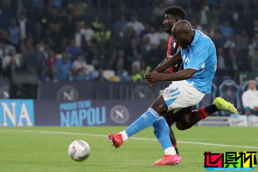 3年2冠,那不勒斯 夢回 馬拉多納 時代-第6張圖片-世俱杯 3年2冠,那不勒斯 夢回 馬拉多納 時代-第6張圖片-世俱杯