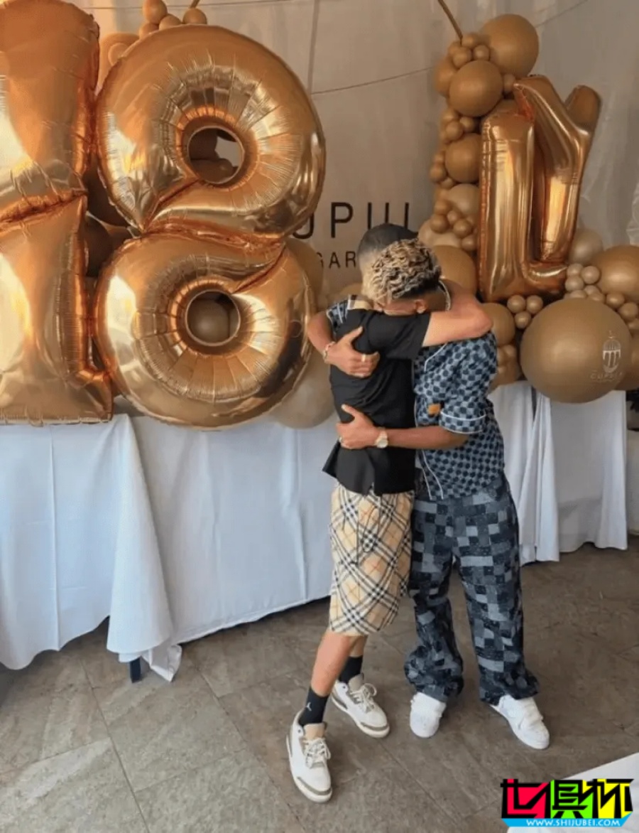 亞馬爾 舉辦18歲生日派對,生日蛋糕帶有超級賽亞人造型-第3張圖片-世俱杯 亞馬爾 舉辦18歲生日派對,生日蛋糕帶有超級賽亞人造型-第3張圖片-世俱杯