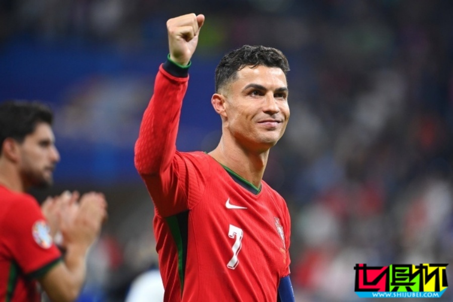 C羅 凈資產達14億美元，成足壇突破10億第1人-第1張圖片-世俱杯